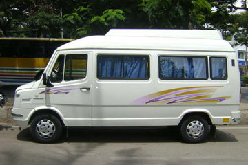 12 Seater Tempo Traveller for rent in Amritsar