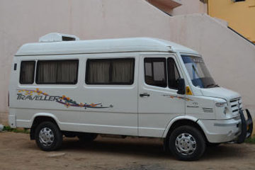 15 seater tempo traveller in Amritsar