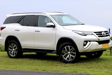 Luxury Fortuner Taxi in Amritsar